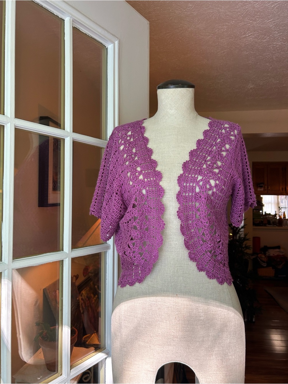 Source Unknown purple Crochet ramie and rayon blend Open-Front crop shrug. Med.